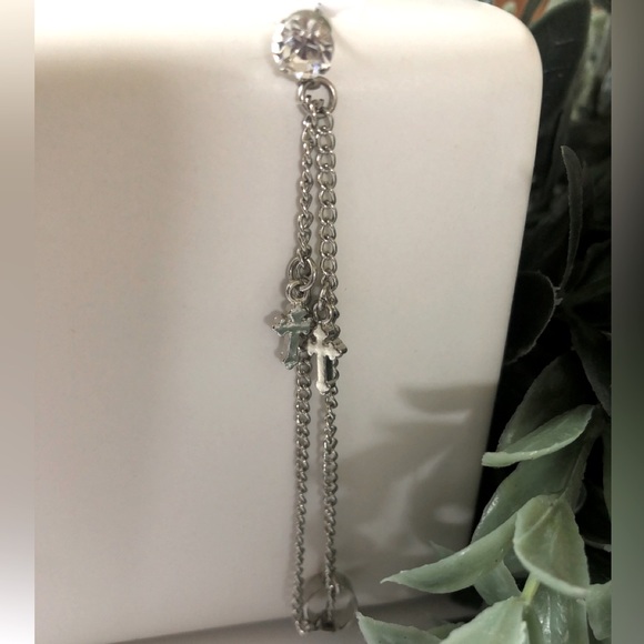 Jewelry - Silver Cross Dangle Earring